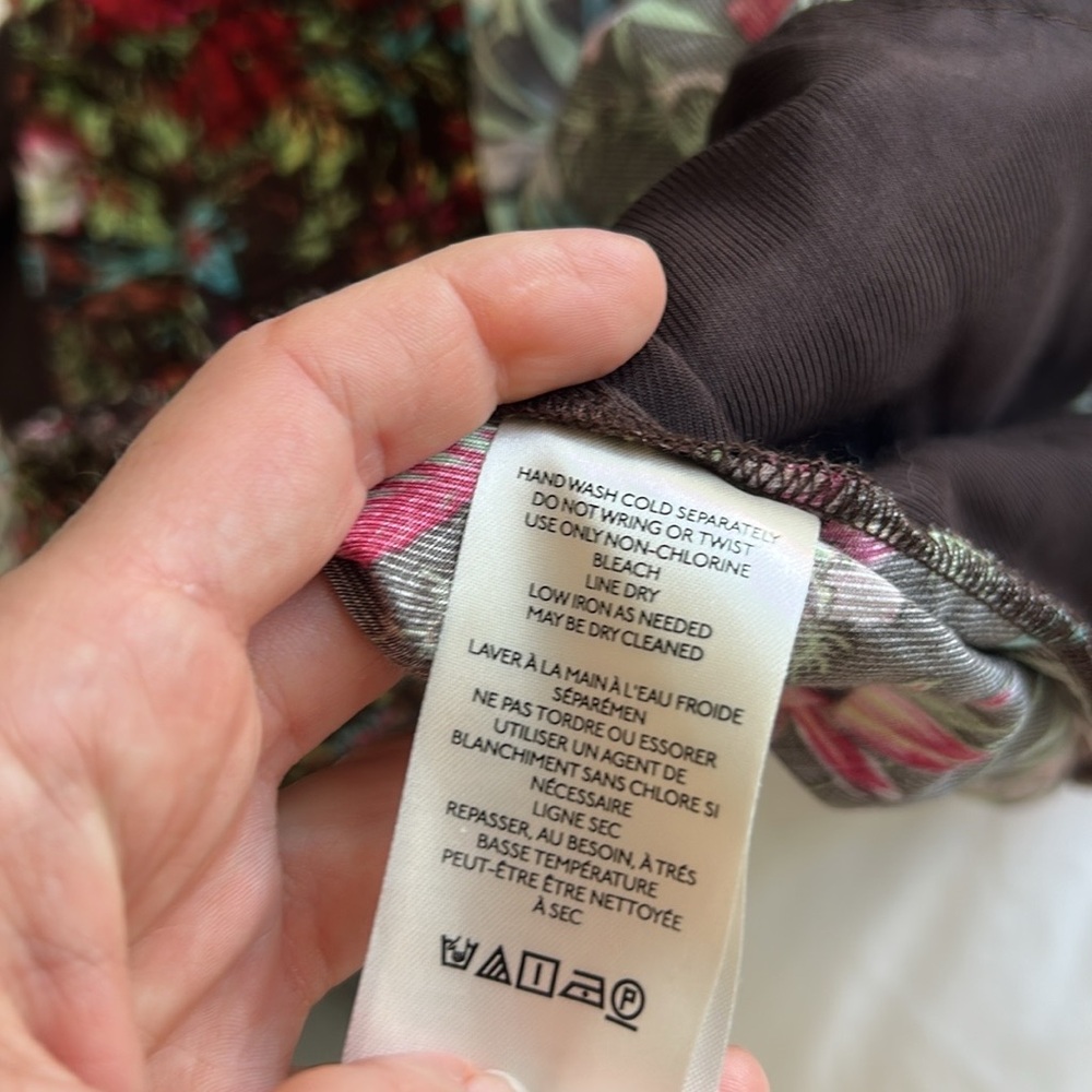 Anthropologie Smocked High Waist Floral Shorts - M - Picture 10 of 10